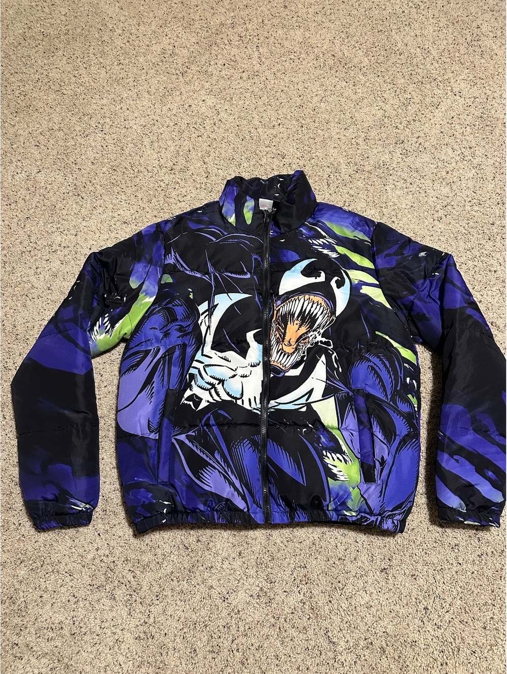 Marvel Venom Graphic Puffer Jacket Medium